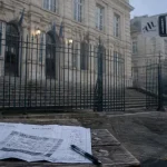 Entrée du lycée gabriel guist'hau à Nantes, panneau officiel
